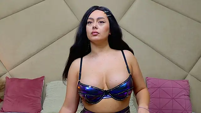 ChloeFrost online show from November 2025 06:06:01 AM