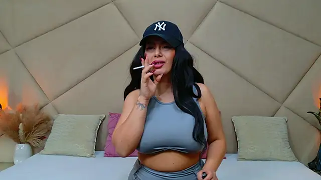 ChloeFrost online show from October 2025 05:17:01 AM