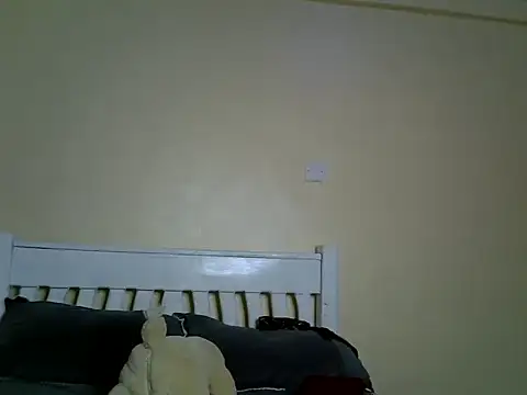 Vprettieeer online show from September 2025 04:18:01 PM