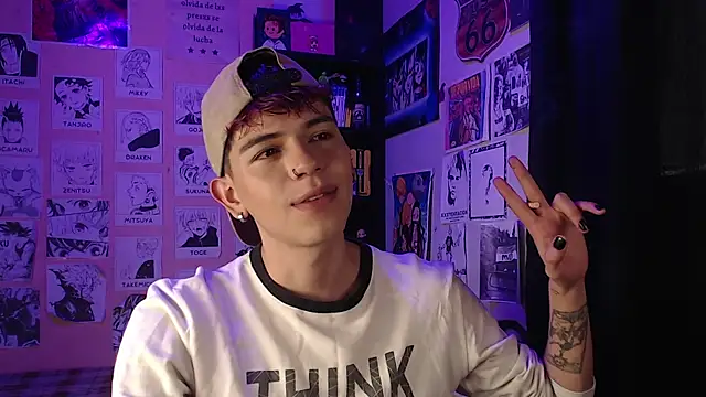 Snapshot of Mickey_Magic chatting on March 2025 08:05:02 PM Mickey Magic online show from March 2025 08:05:02 PM