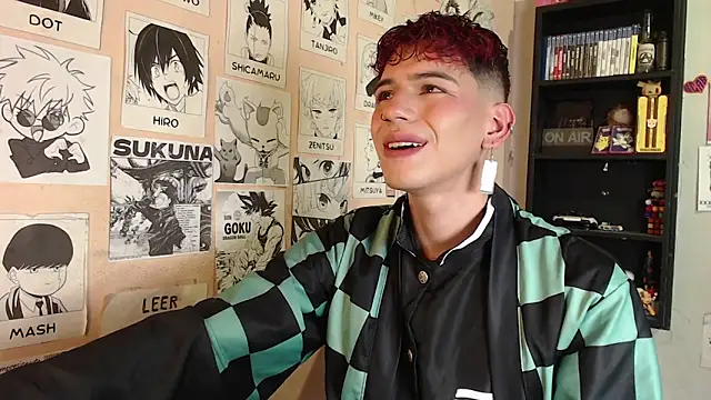 Snapshot of Mickey_Magic chatting on March 2025 04:23:02 AM Mickey Magic online show from March 2025 04:23:02 AM