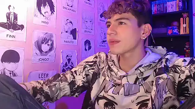 Snapshot of Mickey_Magic chatting on February 2025 09:55:01 AM Mickey Magic online show from February 2025 09:55:01 AM