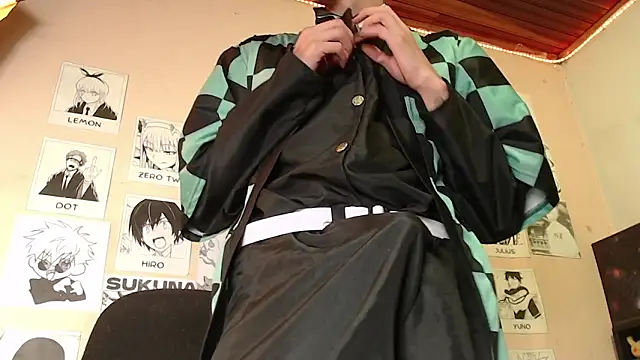 Snapshot of Mickey_Magic chatting on March 2025 10:32:02 AM Mickey Magic online show from March 2025 10:32:02 AM