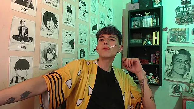 Snapshot of Mickey_Magic chatting on February 2025 02:23:02 AM Mickey Magic online show from February 2025 02:23:02 AM