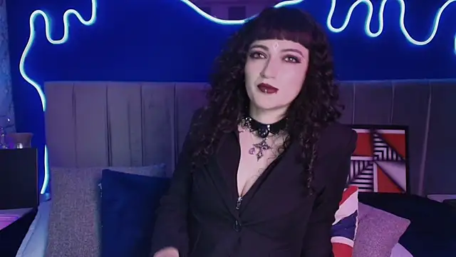 JeanneSabatier online show from June 2026 07:11:02 PM