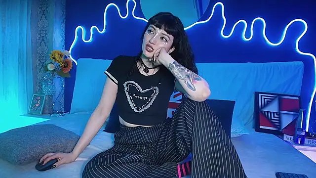 JeanneSabatier online show from April 2026 07:42:01 PM