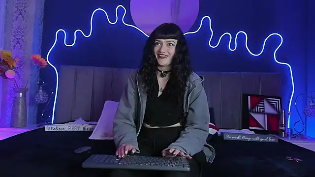 JeanneSabatier online show from February 2026 07:55:02 PM