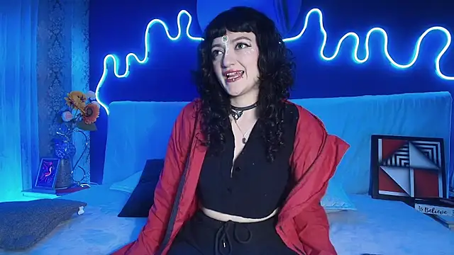 JeanneSabatier online show from April 2026 07:37:02 PM