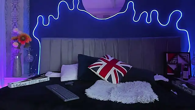 JeanneSabatier online show from February 2026 07:46:01 PM