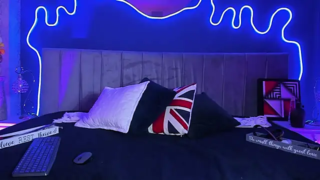 JeanneSabatier online show from January 2026 08:07:01 PM