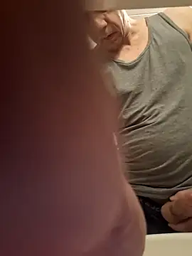 Snapshot of Speedyx0 chatting on February 2025 07:15:02 AM Speedyx0 online show from February 2025 07:15:02 AM