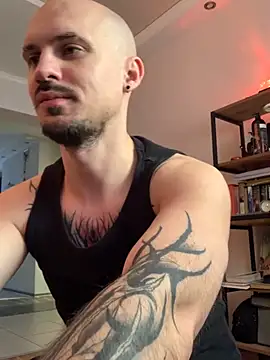 Snapshot of AssHunter4k chatting on November 2025 08:47:02 AM AssHunter4k online show from November 2025 08:47:02 AM