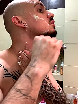 Snapshot of AssHunter4k chatting on December 2025 08:36:01 AM AssHunter4k online show from December 2025 08:36:01 AM