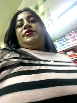 Snapshot of Miia_Jazmin chatting on September 2025 03:12:02 PM Miia Jazmin online show from September 2025 03:12:02 PM