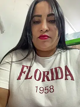 Snapshot of Miia_Jazmin chatting on April 2026 07:11:02 PM Miia Jazmin online show from April 2026 07:11:02 PM