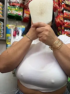 Miia Jazmin online show from December 2025 01:17:02 PM