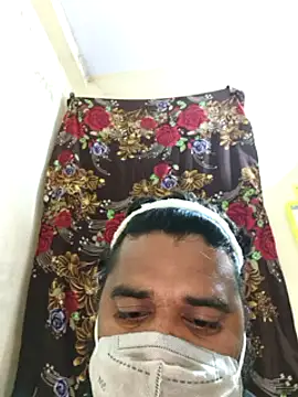 Snapshot of Raziv_komal143 chatting on February 2025 11:52:02 PM Raziv komal143 online show from February 2025 11:52:02 PM