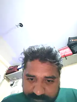 Snapshot of Raziv_komal143 chatting on February 2025 05:37:01 PM Raziv komal143 online show from February 2025 05:37:01 PM