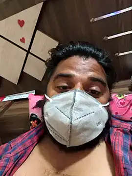 Snapshot of Raziv_komal143 chatting on February 2025 07:36:01 PM Raziv komal143 online show from February 2025 07:36:01 PM