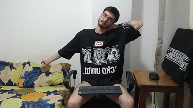 Aleex Miller online show from October 2025 01:48:04 AM