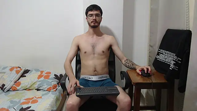 Aleex Miller online show from November 2025 03:44:01 AM