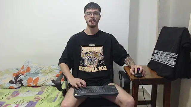 Aleex Miller online show from November 2025 01:05:02 AM