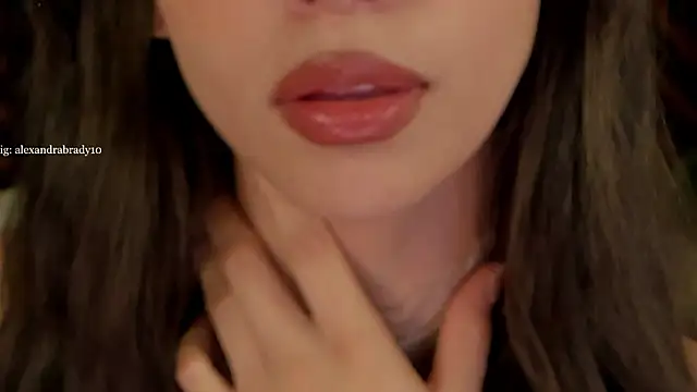 hannah brady online show from May 2026 10:14:01 PM