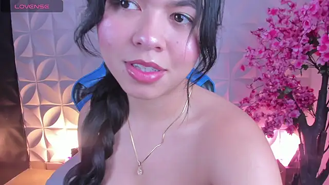 Snapshot of adarna13_ chatting on January 2026 07:34:01 PM adarna13 online show from January 2026 07:34:01 PM