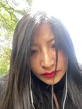 hannah howeell   online show from February 2025 05:21:01 PM