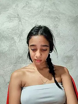 Zoe Sweett18 online show from February 2026 06:18:02 PM