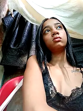 Zoe Sweett18 online show from March 2025 12:50:02 PM