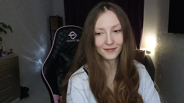 Snapshot of Sweeet_Lilit chatting on November 2025 09:37:01 PM Sweeet Lilit online show from November 2025 09:37:01 PM