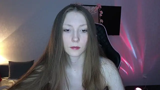 Snapshot of Sweeet_Lilit chatting on February 2025 05:25:02 AM Sweeet Lilit online show from February 2025 05:25:02 AM