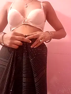 Snapshot of Miss_Cuteness chatting on March 2025 09:45:01 AM Miss Cuteness online show from March 2025 09:45:01 AM
