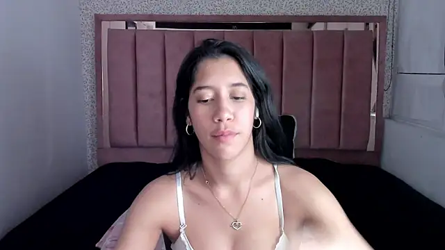 Connie Bell online show from December 2025 09:00:01 AM