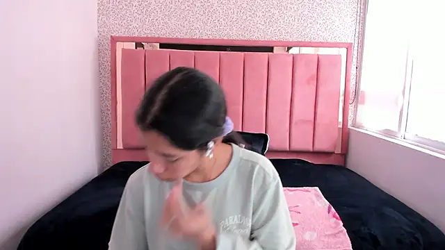 Connie Bell online show from December 2025 07:39:02 PM