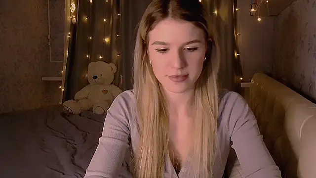 Melissa smith  online show from March 2026 06:26:01 PM