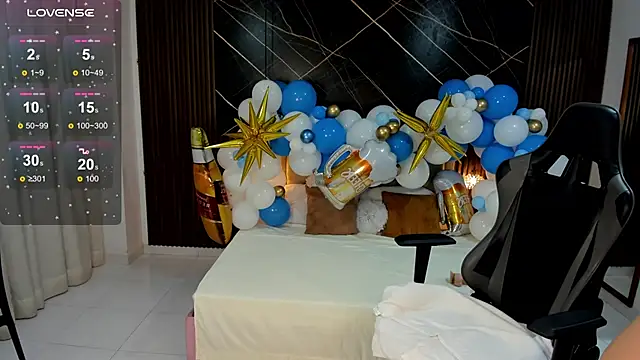 Lolly 18 online show from October 2025 03:12:02 PM