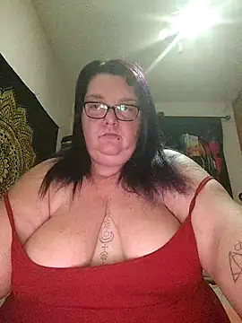 diosacurvy1984 online show from February 2026 11:05:02 PM