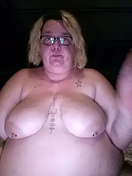 diosacurvy1984 online show from July 2026 10:35:02 PM