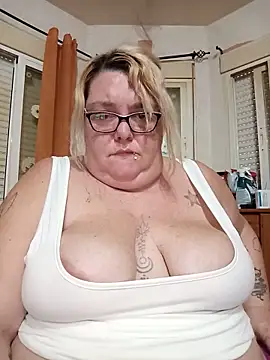 diosacurvy1984 online show from May 2026 07:27:01 AM