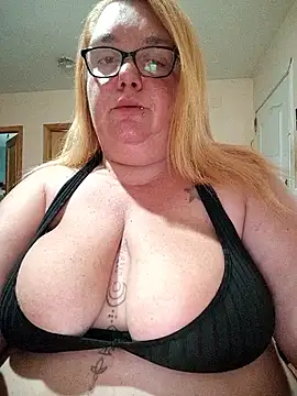 diosacurvy1984 online show from October 2025 08:28:01 AM