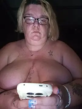 diosacurvy1984 online show from June 2026 11:09:01 PM