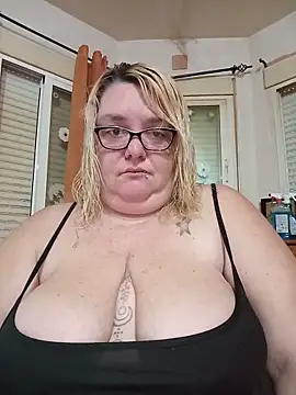 diosacurvy1984 online show from May 2026 06:55:02 AM