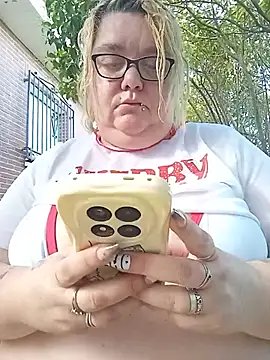 diosacurvy1984 online show from May 2026 04:51:01 PM