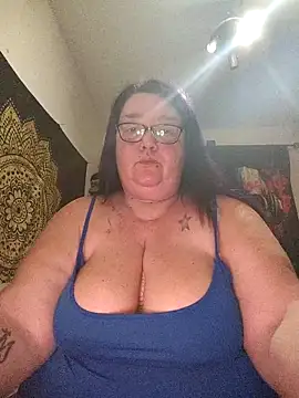 diosacurvy1984 online show from February 2026 09:49:01 PM