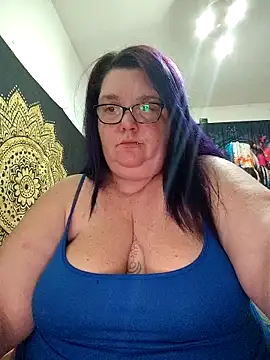 diosacurvy1984 online show from March 2026 10:37:02 PM