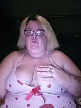 diosacurvy1984 online show from June 2026 10:49:02 PM