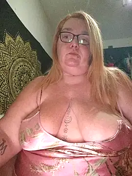 diosacurvy1984 online show from October 2025 09:17:02 PM