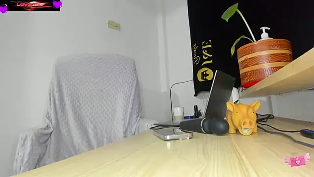 VioletParkker online show from March 2026 02:06:02 AM